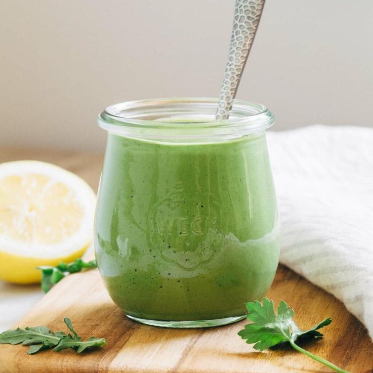 Arugula Aioli in a bowl