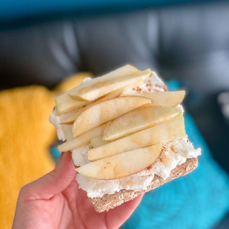 Avocado toast with apple and honey