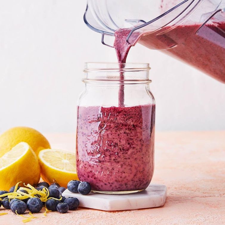 Blueberry cheesecake smoothie with cream cheese