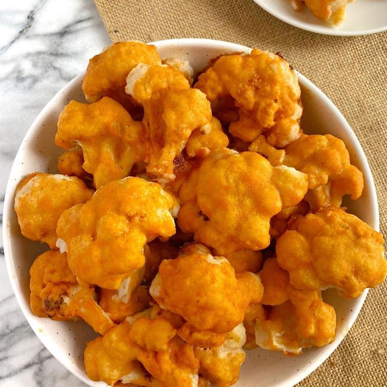 Delicious buffalo cauliflower bites