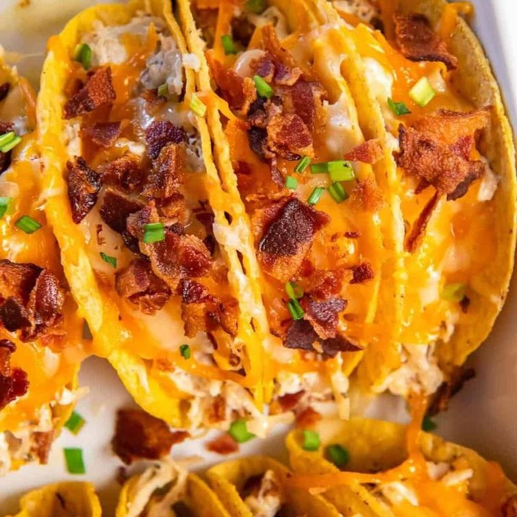 Delicious chicken bacon ranch tacos
