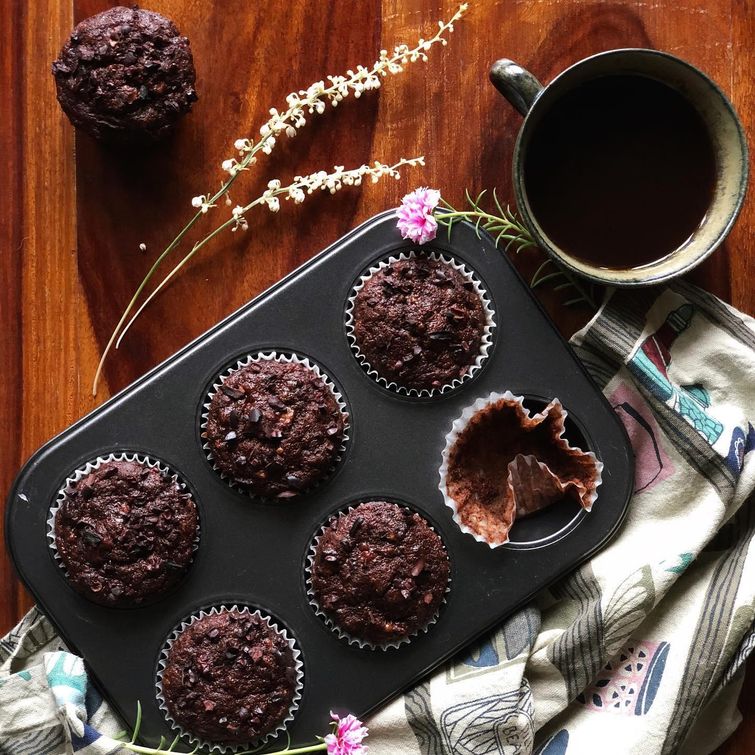 Fluffy banana chocolate chip muffins