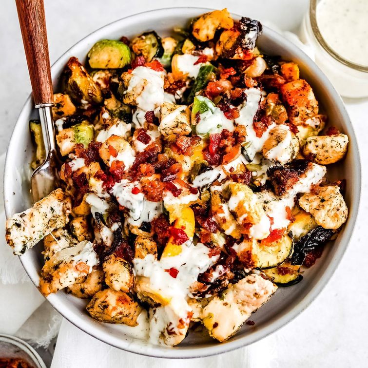 Delicious gluten-free chicken bacon ranch with veggies