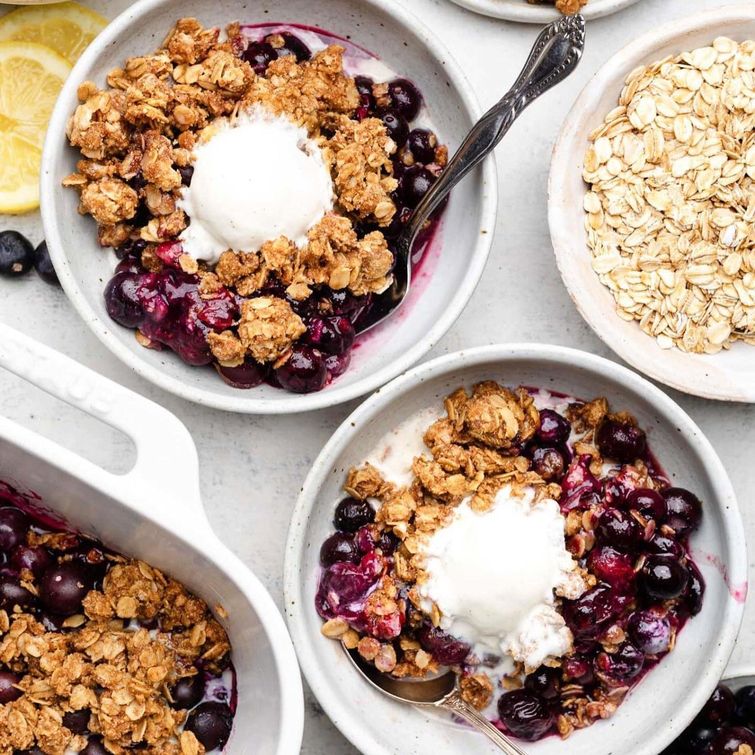 Delicious gluten-free blueberry almond crisp