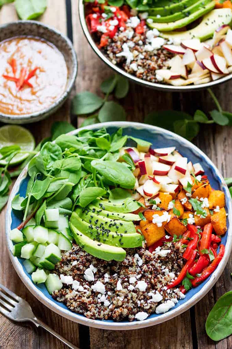 Vegetarian Buddha Bowls With Spicy Peanut Sauce