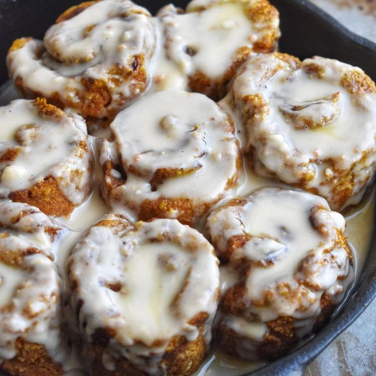 Pumpkin cinnamon rolls