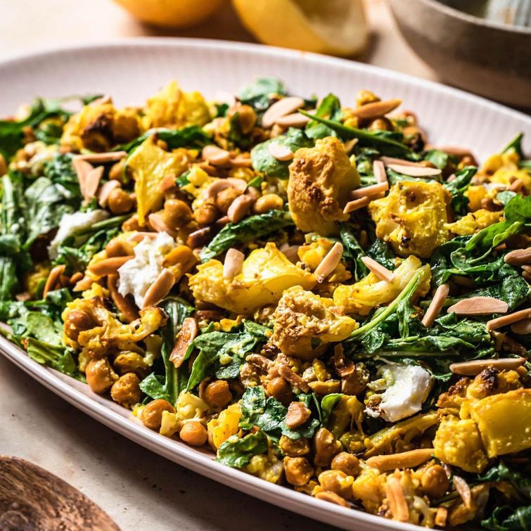 Roasted cauliflower and chickpea salad