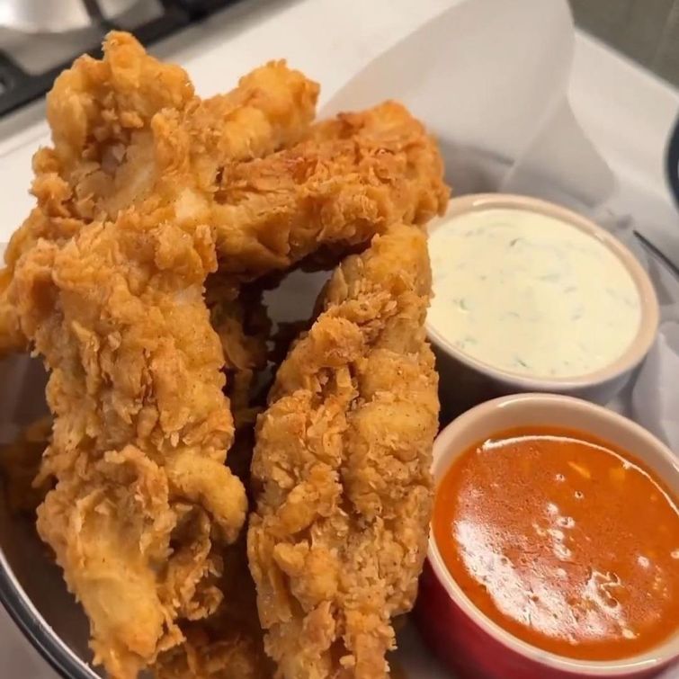 Chicken tenders with buffalo sauce