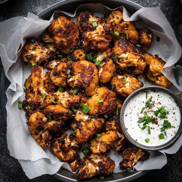 Spicy roasted cauliflower with vegan ranch dip