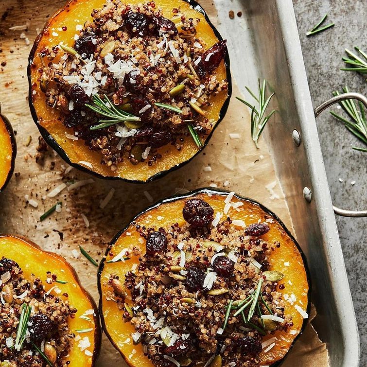 Vegan quinoa stuffed acorn squash