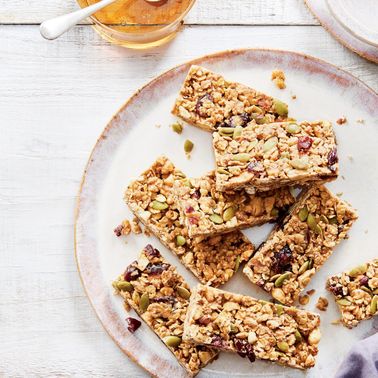 5 Healthy Office Snacks to Boost Your Energy - Popular Health