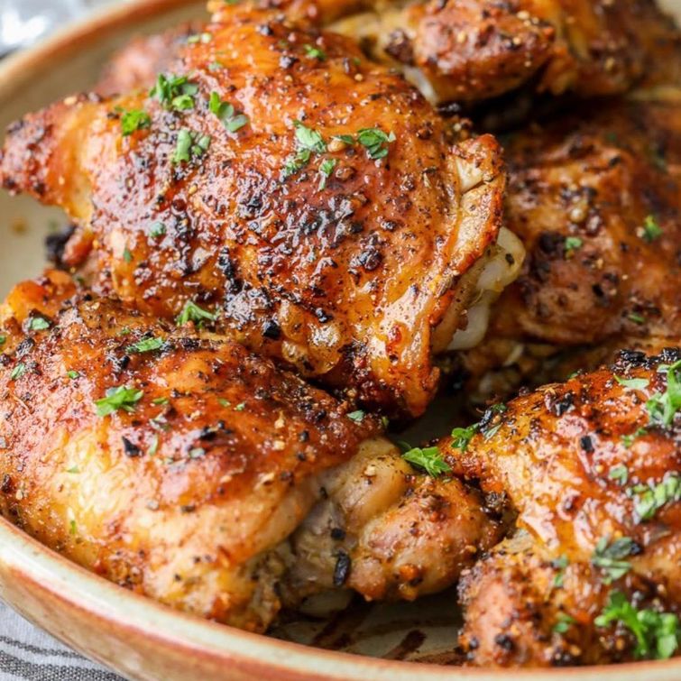 Delicious baked chicken thighs