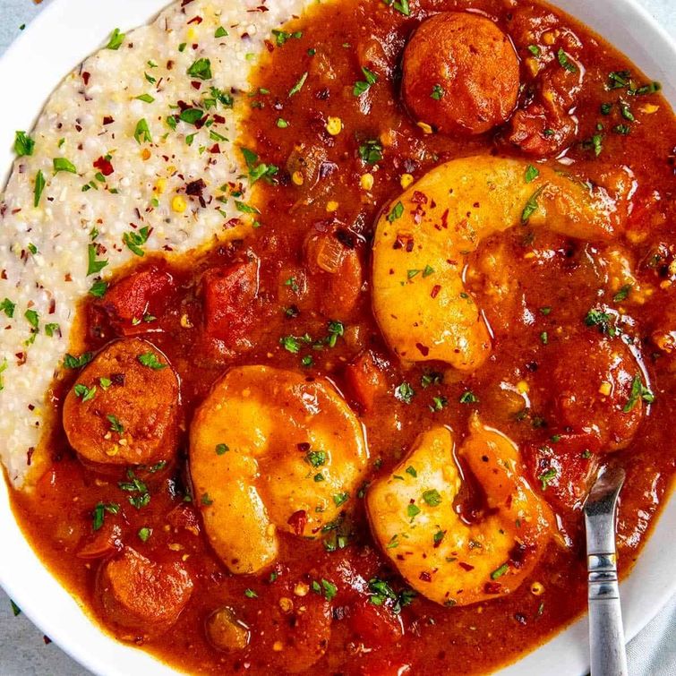 Delicious shrimp and grits with sausage