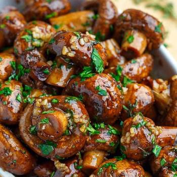 Roasted-Garlic-Soy-Balsamic-Mushrooms