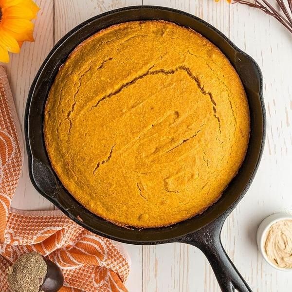 pumpkin cornbread with maple cinnamon butter