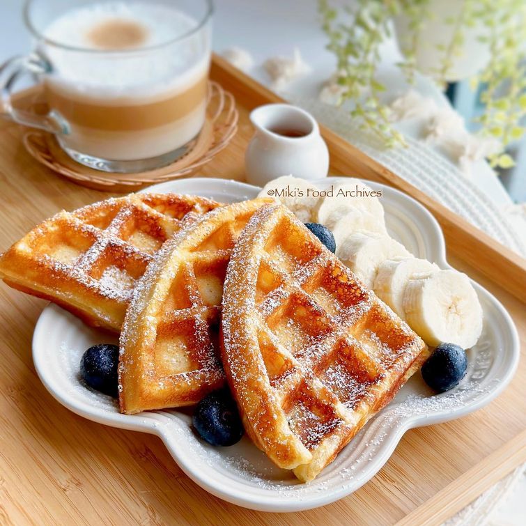 oatmeal waffles breakfast