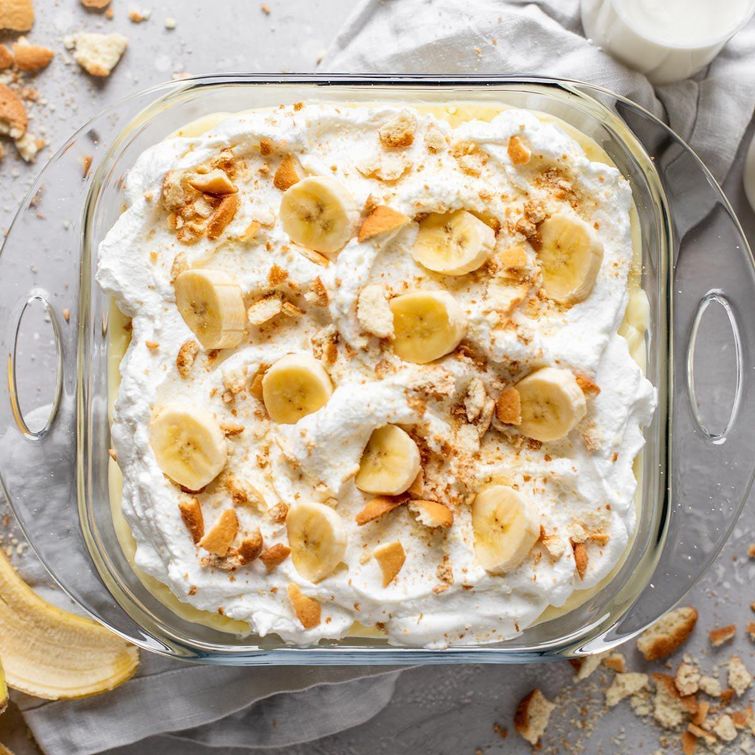 Delicious banana pudding dessert