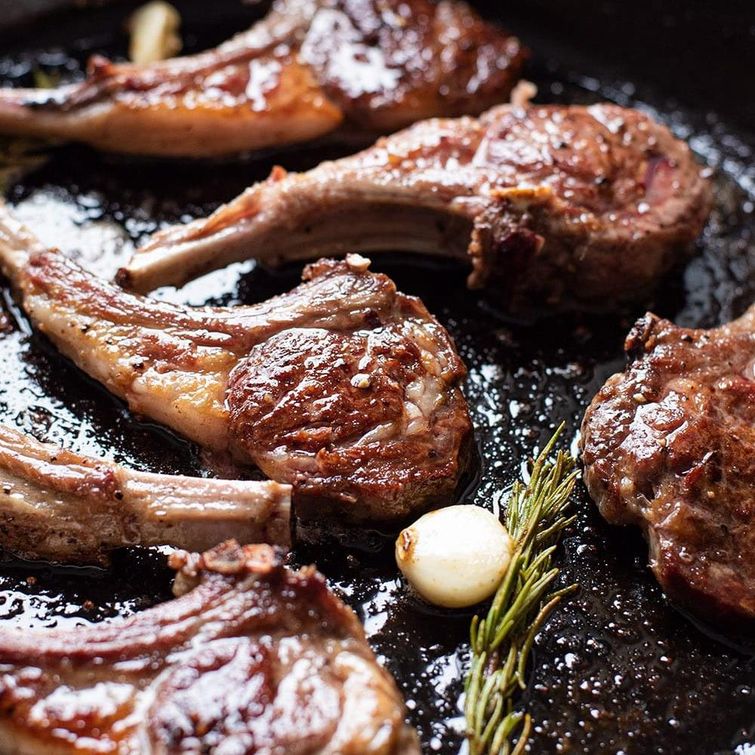 Delicious seared lamb chops