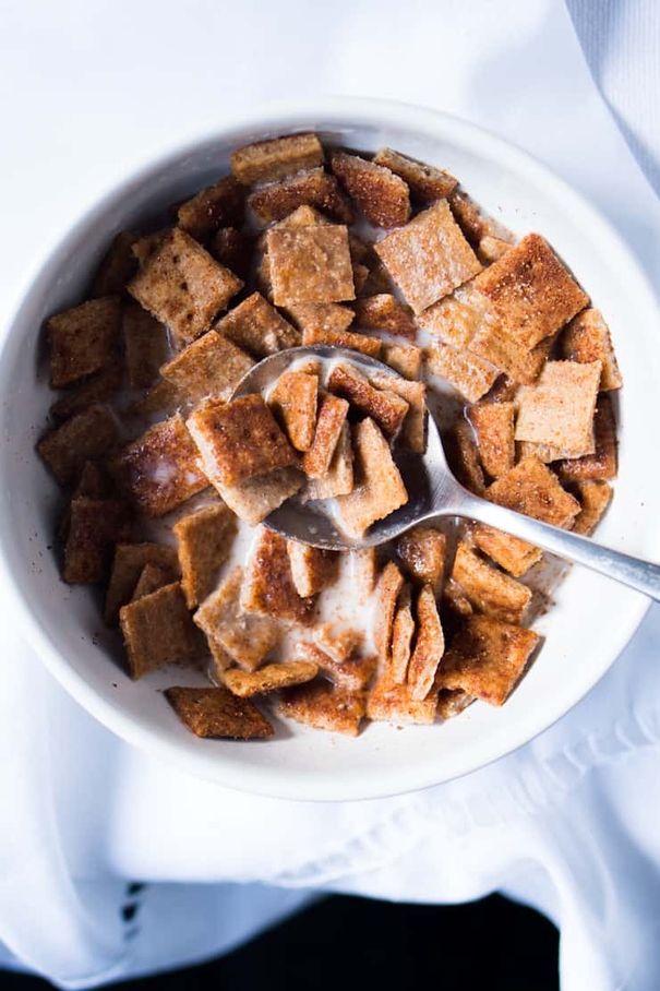 Extra Crisp Cinnamon Toast Crunch Cereal