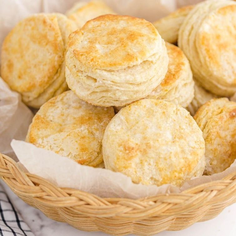 Fluffy homemade buttermilk biscuits